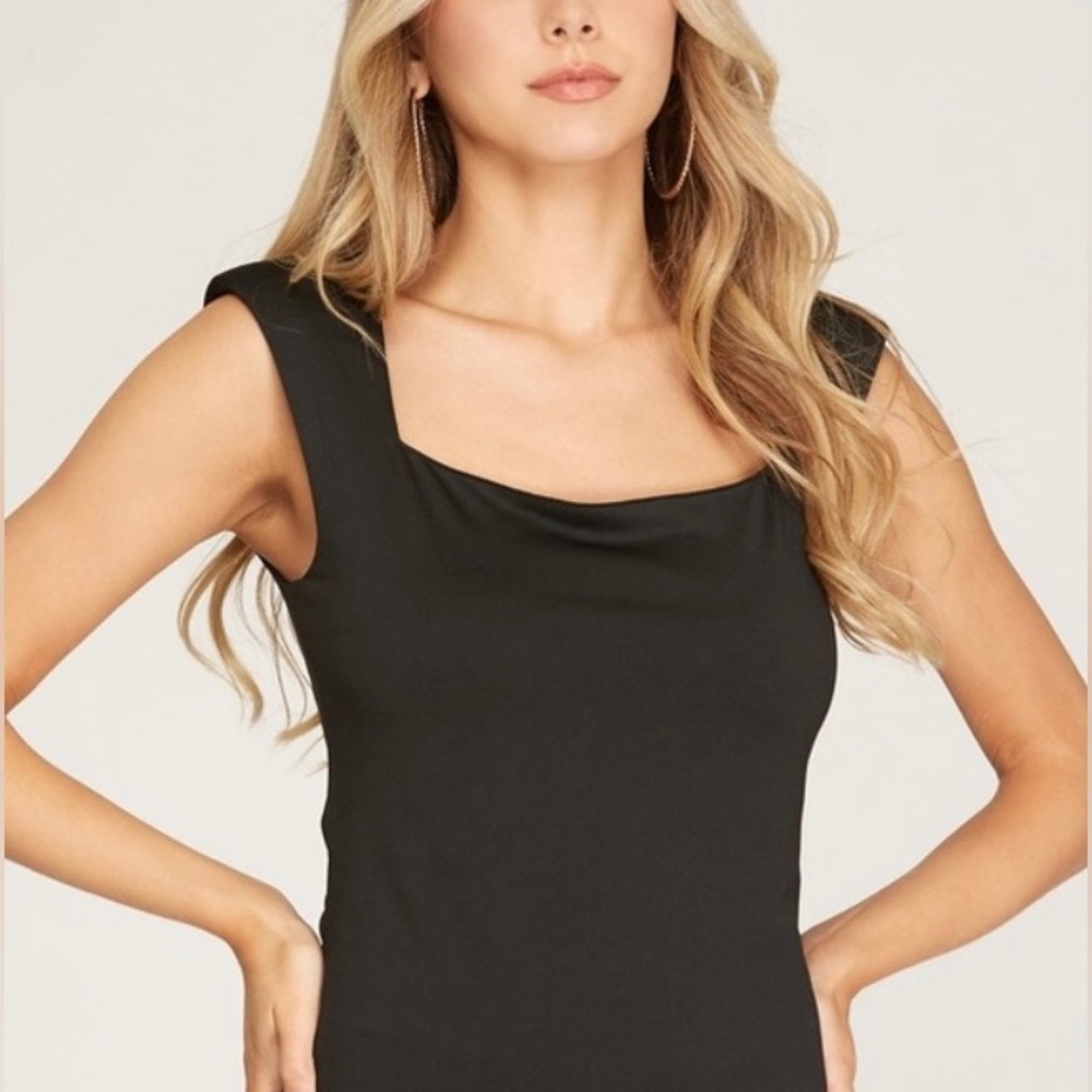 House of Harlow 1960 Black Square Neck Sleeveless Bodysuit